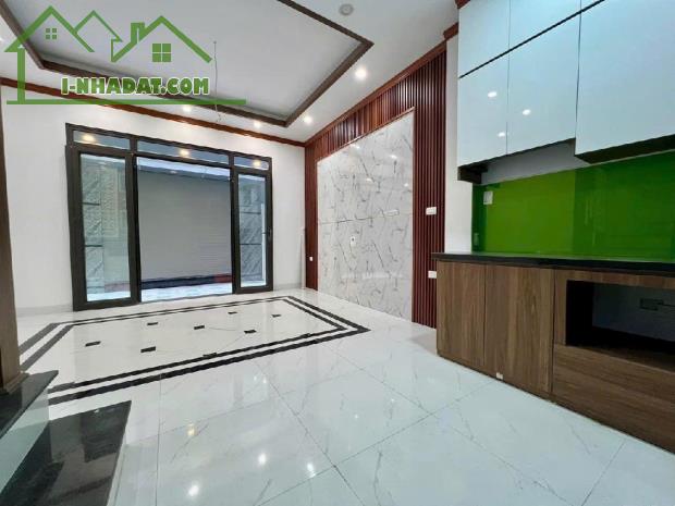 BÁN NHÀ TRƯƠNG ĐỊNH, HOÀNG MAI, NGÕ NÔNG, GẦN Ô TÔ, 35M2, 6.25 TỶ - 1