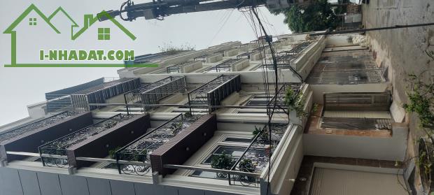 Bán nhanh nhà Ngọc Hồi , Thanh Trì, 38m2, 5 tầng, sổ đỏ, ngõ to như phố,ô tô qua nhà.