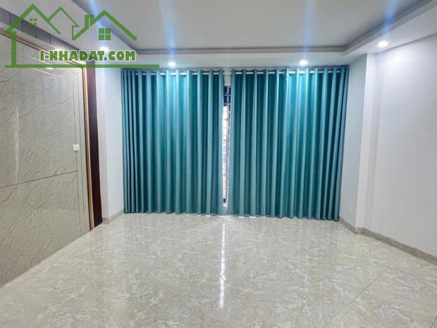 Bán nhanh nhà Ngọc Hồi , Thanh Trì, 38m2, 5 tầng, sổ đỏ, ngõ to như phố,ô tô qua nhà. - 5