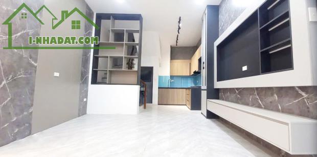Ngọc Thuỵ,Long Biên Dt 36m2 x mt3.5m ô tô đỗ cửa giá chỉ 5.9 tỷ