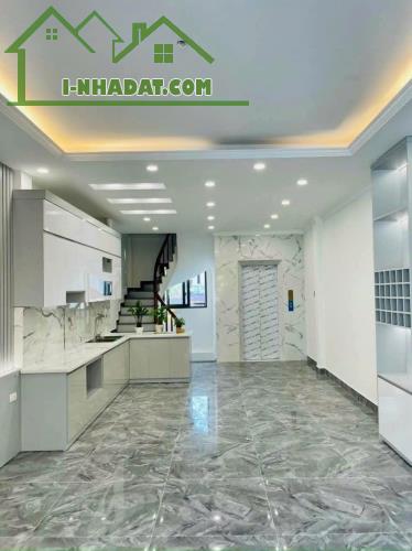 Bán nhà ngõ 117 Thái Hà cực đẹp 40m2, 6T thang máy, MT5.3m quanh 11 tỷ hiếm Đống Đa - 3