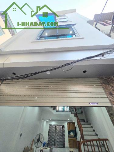 BÁ NHÀ 40m NGŨ HIỆP-THANH TRÌ XÂY MỚI 4 TẦNG  GIÁ 6.2 TỶ