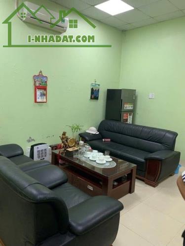 Bán đất tặng nhà 2 tầng  trung tâm  Ngọc Thụy Long Biên 43m2 mặt tiền 8m chỉ hơn 7 tỷ