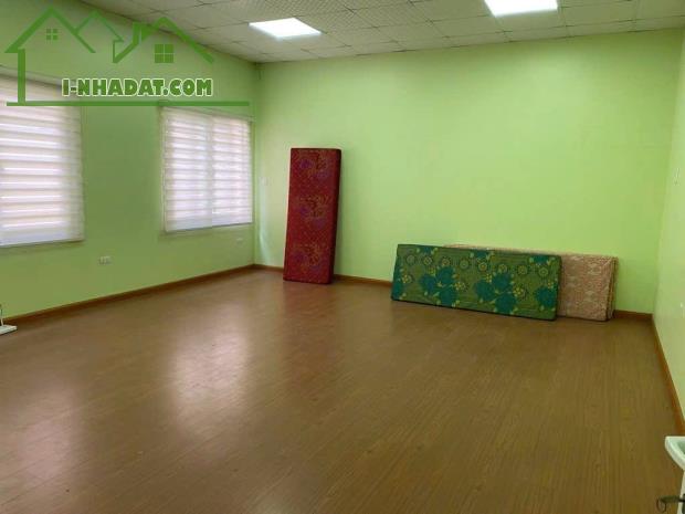 Bán đất tặng nhà 2 tầng  trung tâm  Ngọc Thụy Long Biên 43m2 mặt tiền 8m chỉ hơn 7 tỷ - 2