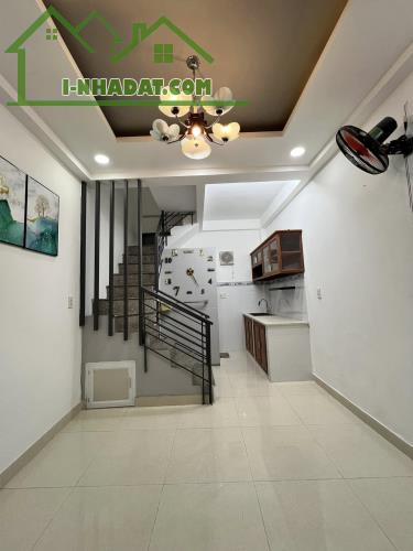 Nhà 2 tầng, Lạc Long Quân, Tân Bình, Hẻm ô tô đỗ cửa, 48m2 Ngang 4.5m, Chỉ 4.x tỷ - 2