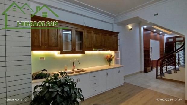 ĐẤT NỞ HẬU NHIỀU LỘC, 2 THOÁNG TRƯỚC SAU, CÓ Ô CHỜ THANG MÁY- TÂY MỖ 42M2 Gía hơn 4tyy