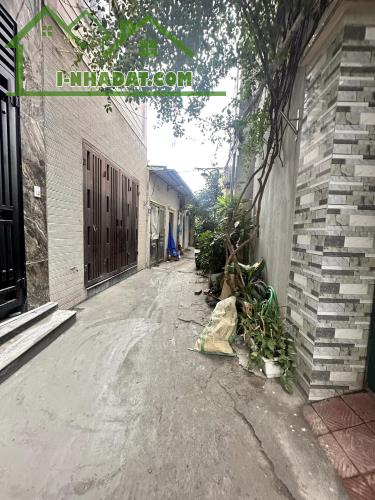 ĐẤT NỞ HẬU NHIỀU LỘC, 2 THOÁNG TRƯỚC SAU, CÓ Ô CHỜ THANG MÁY- TÂY MỖ 42M2 Gía hơn 4tyy - 3