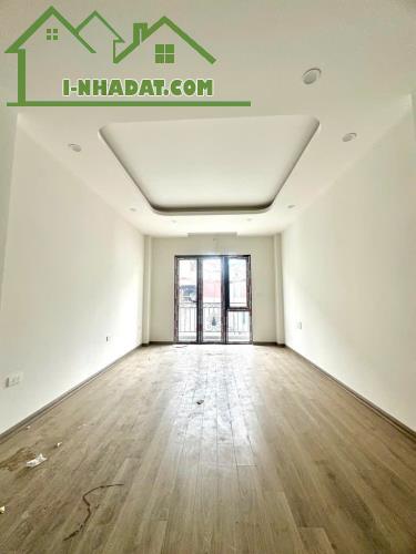 Bán nhà phố Trần Khát Chân - Nhà xây mới, 40m2 x 6 tầng thang máy - Tài chính 8 tỷ - 3