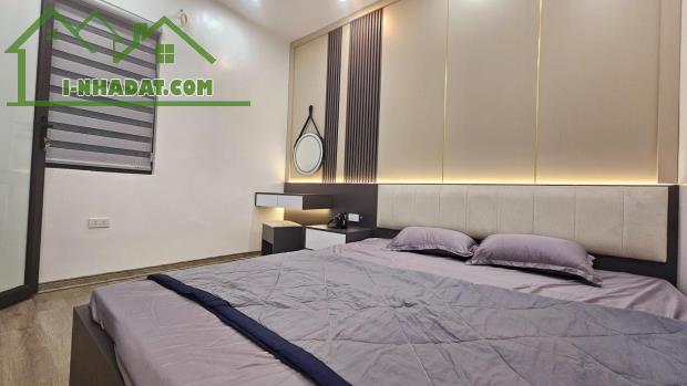 NHÀ PHỐ TÔN ĐỨC THẮNG 26M 4T MT4.5m-LÔ GÓC- 30M RA PHỐ -FULL NỘI THẤT - Ở NGAY