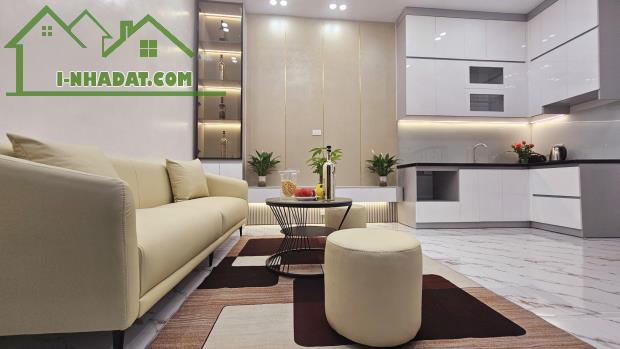 NHÀ PHỐ TÔN ĐỨC THẮNG 26M 4T MT4.5m-LÔ GÓC- 30M RA PHỐ -FULL NỘI THẤT - Ở NGAY - 2