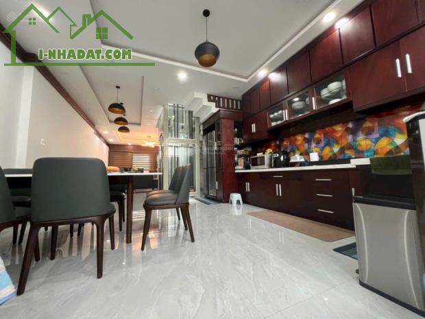 Nhà 4 tầng - có thang máy nội thất cao cấp dành cho gia đình có người lớn tuổi - KĐT Mỹ - 3