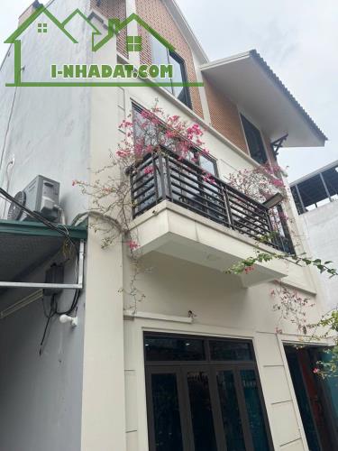 BÁN NHÀ THẠCH BÀN - OTO 7 CHỖ ĐỖ CỬA - NHÀ ĐẸP Ở LUÔN - FULL NỘI THẤT - 4