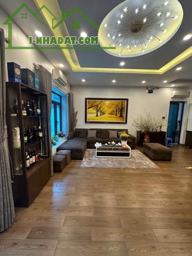 BÁN NHÀ THẠCH BÀN - OTO 7 CHỖ ĐỖ CỬA - NHÀ ĐẸP Ở LUÔN - FULL NỘI THẤT - 2