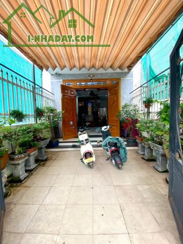 SIÊU PHẨM 4 TẦNG MÁI THÁI KIỂU ÂU - HẺM XE HƠI QUAY ĐẦU - TÂN CHÁNH HIỆP Q12 - 95M2 - GIÁ - 1