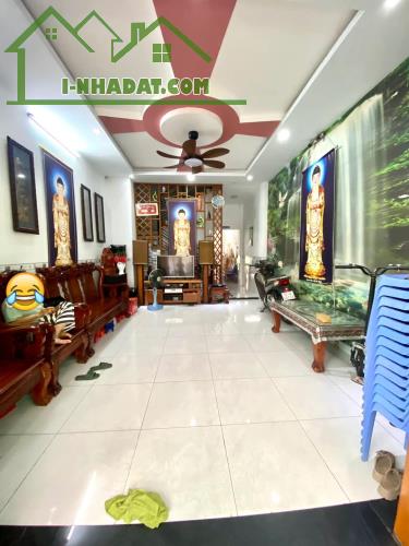 SIÊU PHẨM 4 TẦNG MÁI THÁI KIỂU ÂU - HẺM XE HƠI QUAY ĐẦU - TÂN CHÁNH HIỆP Q12 - 95M2 - GIÁ - 2