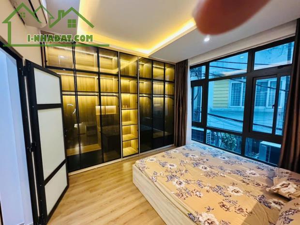 Phương Mai - mặt ngõ rộng , oto đỗ cửa dt 45M*4T giá 11.2 tỷ sổ đỏ nở hậu - 2