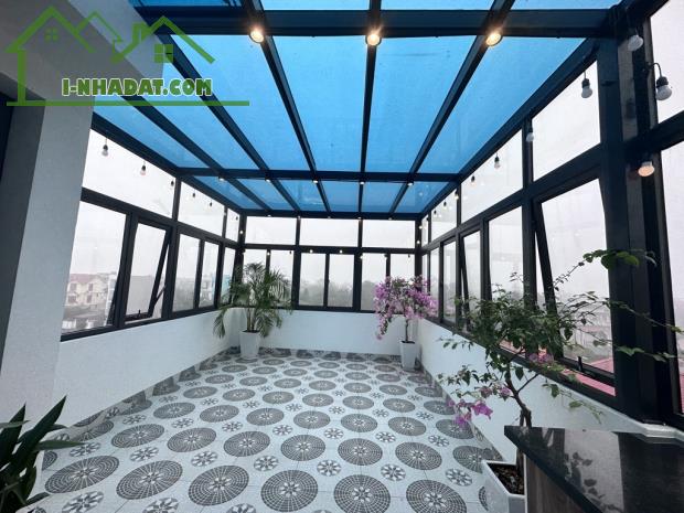 NHÀ NGỌC THUỴ, BƯỚC RA Ô TÔ TRÁNH - THOÁNG TRƯỚC SAU - THANG MÁY, KINH DOANH TỐT - 3