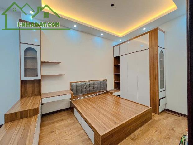 Bán nhà Phố Phương Mai_Vị Trí Trung Tâm_Lô Góc Thoáng Sáng_31mx6T_Giá: 6.8 Tỷ_Lh: - 1