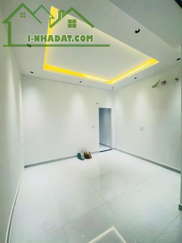 🔥🔥HẺM XE HƠI ĐỖ CỬA - NGAY GẦN AEON - NỞ HẬU - 64M2 - 3PN - 4.16 X 14.4 - 5.6TỶ TL - 2