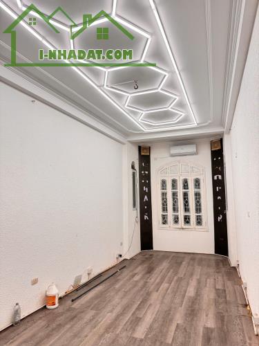 Bán nhà kinh doanh sầm uất phố Trường Chinh - Đống Đa 35m2, 3 tầng giá chỉ có 11,88 tỷ - 1