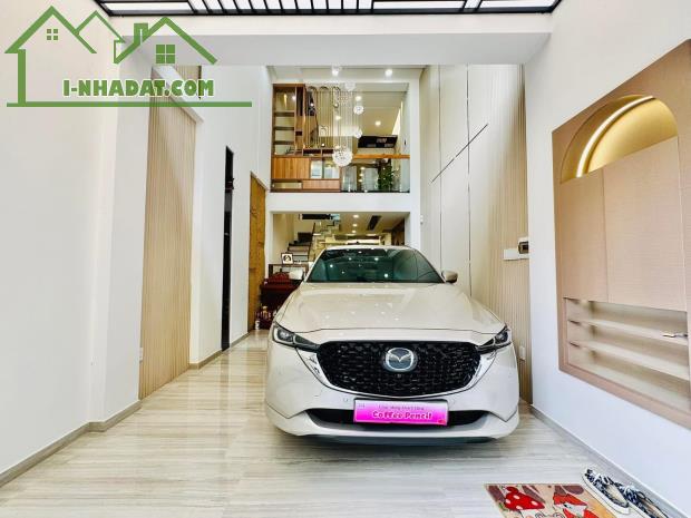 Định cư bán nhà hẻm 6m cho thuê 15 triệu. Giá 3,35 tỷ DT 61,6m2. Cao Đạt, Phường 1, Quận 5 - 3