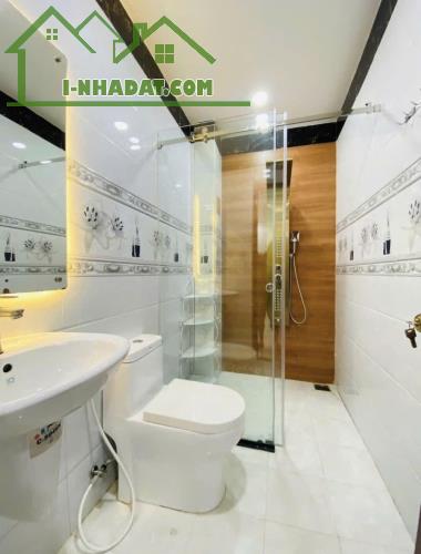Chính chủ muốn bán nhanh nhà xinh Quận 5 - 4