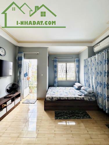 Bán Nhà Căn Góc 2 Mặt Tiền, HXH, Đường Bạch Đằng , DT: 52m2 , Xây Tâm Huyết 5 Tấm Mới Đẹp - 2