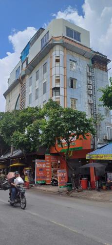 Bán tòa nhà hầm 9 tầng 2 MT góc Cửu Long, Trường Sơn Q10 - 2