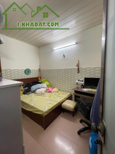 Bán gấp nhà 2 tầng Phan Văn Hớn – Quận 12 – Hẻm 5m – 4x15m – Giá 5.3Tỷ