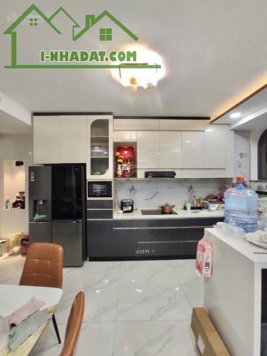 Nhà 4 tầng, 130m2, ngay Nguyễn Duy Trinh, ngang hiếm 7m, nhỉnh 8 tỷ - 1