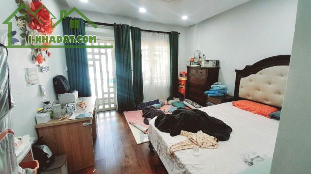 Bán Nhà 3 Tầng Hẻm Xe Tải 102m2_4*25.5 Chỉ 12 tỷ Nhỉnh Vip Bên Sông Hiệp Bình Chánh Thủ