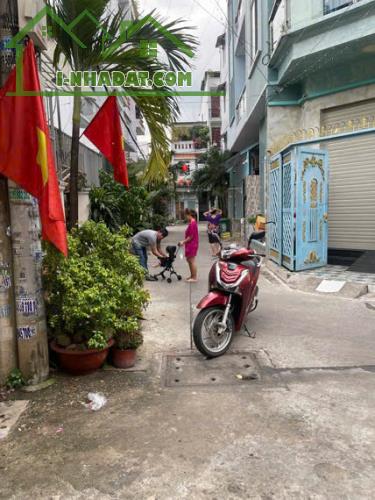 Bán nhà 2 mặt tiền, hẻm 8m, gần Nguyễn Văn Quá, 4x13, giá 4.x tỷ - 2