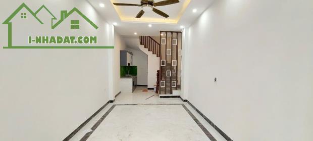 Nhà sát chợ Ngọc Trục – tiện ích ngập tràn 30/32m2 giá hấp dẫn - 4