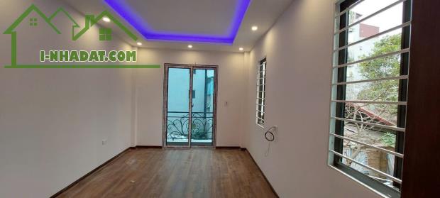 Nhà sát chợ Ngọc Trục – tiện ích ngập tràn 30/32m2 giá hấp dẫn - 2