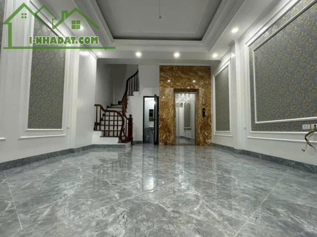 Bán Nhà Riêng Phố Lê Hồng Phong 5 Tầng Có Thang Máy Nhà Đẹp Về Ở Luôn - 1