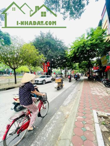 BÁN NHÀ MP:KHƯƠNG ĐÌNH -THANH XUÂN   +DT:60M2 X 7T X 4M.MT