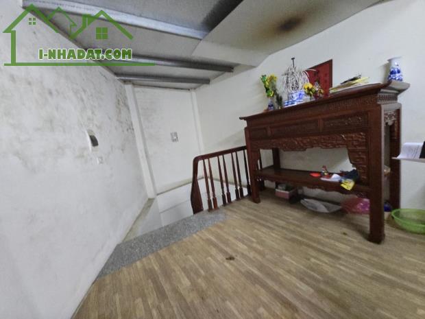 VỚI 5.25 TỶ BẠN CÓ NHÀ 5T-4M MẶT TIỀN TẠI YÊN XÁ- THANH TRÌ - 1