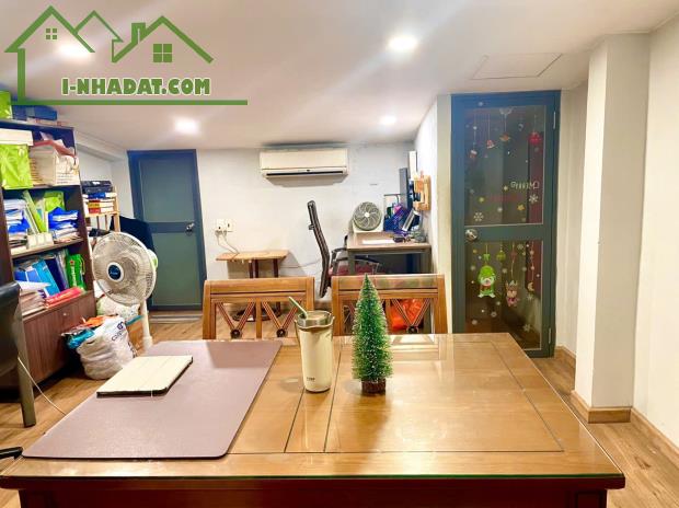 Bán gấp nhà MT Hoàng Văn Thụ, P.4, Q.Tân Bình. - 2