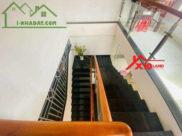 Bán Gấp Biệt Thự 2 mặt tiền cách Nguyễn Ái Quốc 30m, chỉ 8.5tỷ. - 1