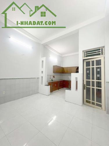 Bán Nhà 2 Tầng Hẻm Xe Hơi 64m2_4x16m Gần Chợ Hiệp Bình Hiệp Bình Chánh Thủ Đức Chỉ 4,4 tỷ. - 1