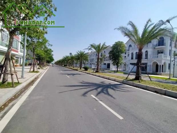 Chỉ duy nhất 1 lô Đất Việt Hưng, GIÁ cực tốt, ngõ ô tô 4 chỗ, 54m, MT 4m, nhỉnh 6 tỷ - 2