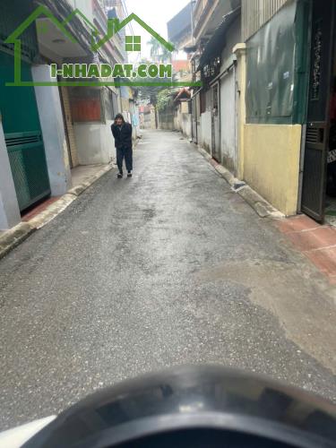 Chỉ duy nhất 1 lô Đất Việt Hưng, GIÁ cực tốt, ngõ ô tô 4 chỗ, 54m, MT 4m, nhỉnh 6 tỷ - 1