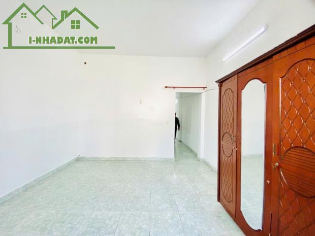 BÁN NHÀ GÒ VẤP, HXH, 56M2, 2 TẦNG BTCT, NHỈNH 4 TỶ. - 4