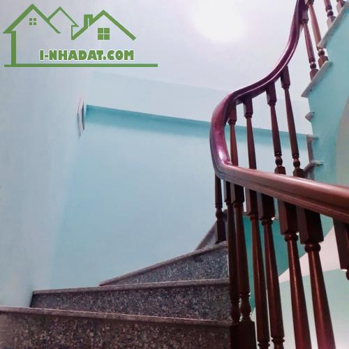 Bán gấp! Nhà riêng 4 tầng tại Cổ Nhuế, 6,3 tỷ, 51,7m2, sổ đỏ nở hậu - 2