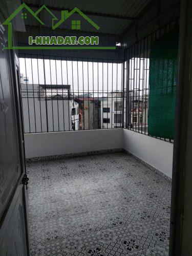 BÁN NHÀ 5 TẦNG – Ô TÔ ĐỖ CỬA  – GẦN CHỢ, TRƯỜNG HỌC – 5 PHÚT RA AEON MALL - 3