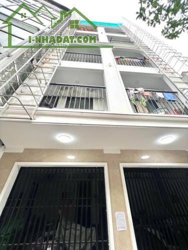 BÁN CCMN 5 TẦNG – 9 PKK – KHU VỰC ĐỈNH NÓC CHO NGƯỜI NƯỚC NGOÀI THUÊ - DOANH THU ỔN ĐỊNH