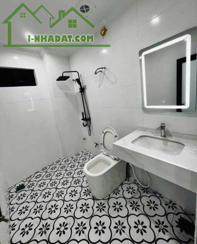 BÁN CCMN 5 TẦNG – 9 PKK – KHU VỰC ĐỈNH NÓC CHO NGƯỜI NƯỚC NGOÀI THUÊ - DOANH THU ỔN ĐỊNH - 2