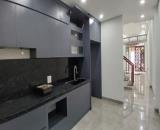 Bán nhà Thạch Bàn, ngõ nông, gần phố, ô tô cách vài bước chân. 45m2 x 5 tầng, giá 7,5 tỷ
