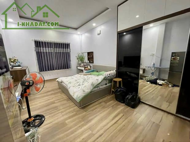 Bán Nhà Mặt Tiền Vườn Lài, Tân Phú, 133m2, Ngang Khủng 8m, Dòng Tiền 60tr, Chỉ 28.3 Tỷ TL. - 2