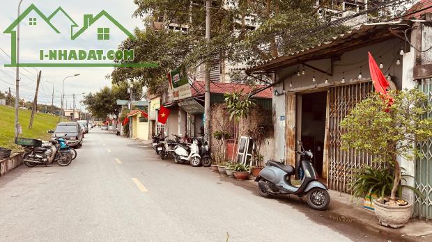 ĐẤT ĐẸP - GIÁ TỐT - Vị Trí Đắc Địa Tại 249 Bát Khối - Phường Long Biên - Quận Long Biên - - 1